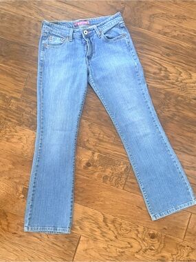 Levi’s 518 Bootcut Jeans for Women - Casual Classic Fit